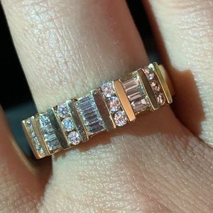 14kt Channel Set Round & Baguette Diamond Ring